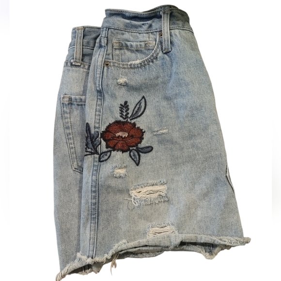 Altar'd State Distressed Denim Mini Skirt Size S - Picture 3 of 6